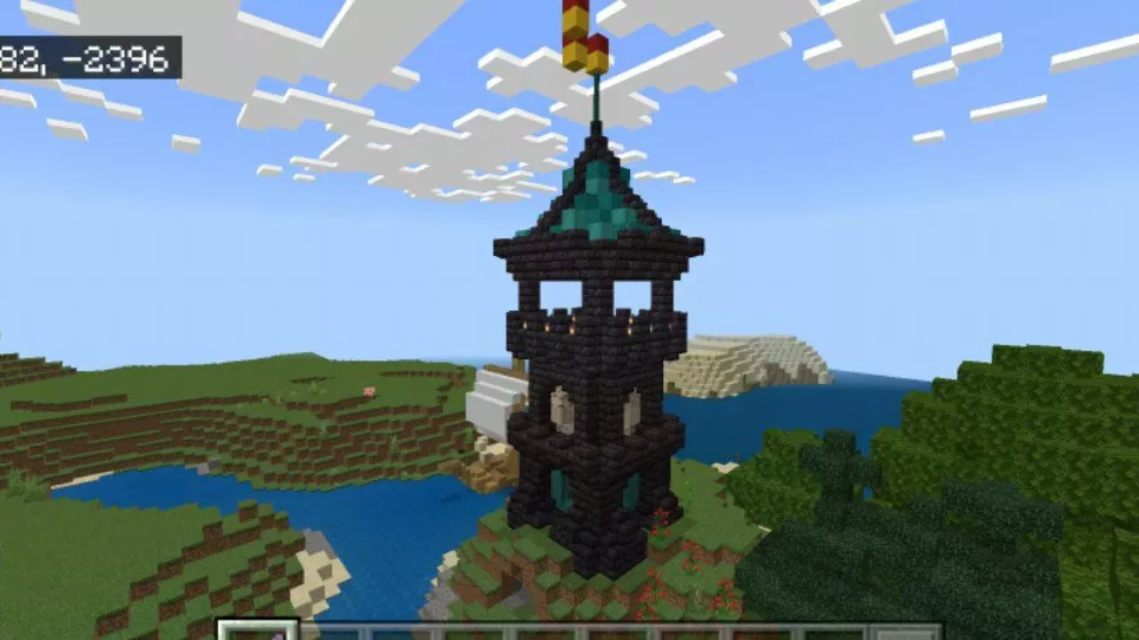 Watchtower from Fantasy Castle Map for Minecraft PE